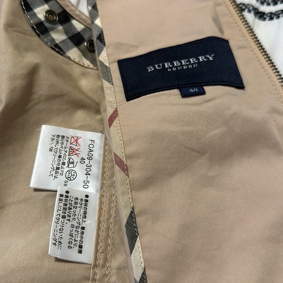 Burberry London Ladies Vest - Picture 6 of 6